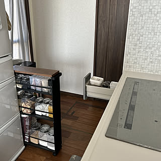 「スペース活用と効率化を大切にしたすっきり収納のつくり方」 by yunyumさん