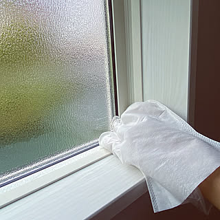 もう汚れを溜めない！サッシやレールのお掃除アイデア集