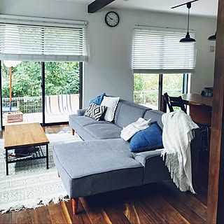 毎日のくつろぎタイムを極上に変える☆カウチソファーのカラー別実例