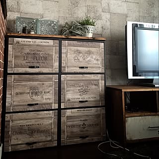 自分好みのインテリアに変身☆カラーボックスを使ったDIY