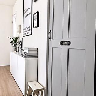 扉のDIYに挑戦！雰囲気たっぷりの木のドアで生活に変化を