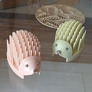 大人かわいくて思わず欲しくなる♡セリアのくすみカラーアイテム