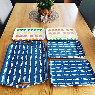 キッチンで、リビングで!そろえたくなるダイソーのトレー