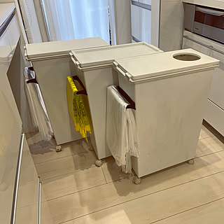 時短で家事がグッと楽に!すっきり使いやすいゴミ袋の収納術