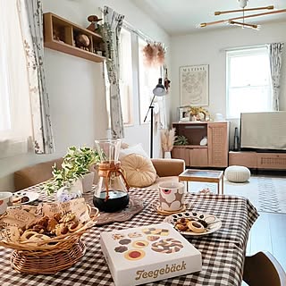 【RoomClipが選んだ厳選3選】「雨の日を楽しむ暮らし」がテーマの素敵な投稿実例