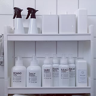 洗濯が楽しい!mon・o・toneのボトル&ラベルのある洗面所