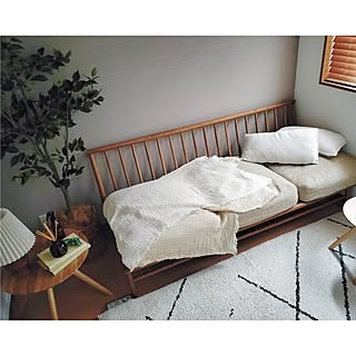 この心地よさがたまらない!ぬくもりと彩りをプラスするIKEAのブランケット