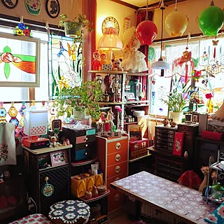 【RoomClipが選んだ厳選3選】「レトロインテリア」がテーマの素敵な投稿実例