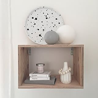シンプルだから使いやすい!ダイソーのフラワーベース