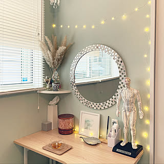 暮らしを心地よくアップデート！使いやすくてデザイン性のあるニトリのミラー