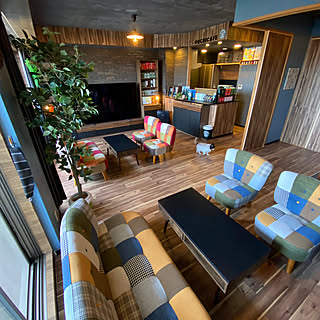 【RoomClipが選んだ厳選3選】「リビングテーブル」がテーマの素敵な投稿実例