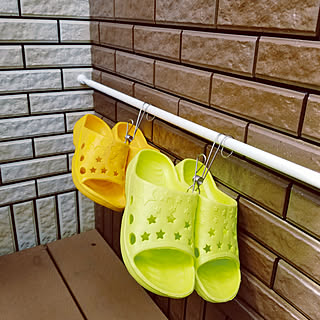 使いやすくて空間もすっきりする♪サンダル収納の実例10選