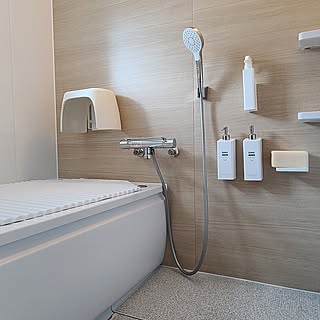 統一感UPで気分すっきり！掃除も楽になる山崎実業のお風呂周りアイテム