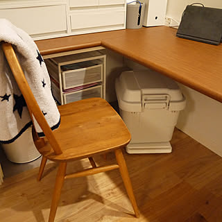 手軽に動かせるのが魅力♪快適なお部屋をつくるキャスター付きアイテム