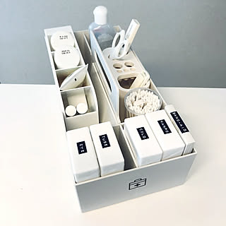 持ち手と仕切りで使い方が広がる♪無印良品収納キャリーボックス