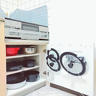 楽にきれいを保つ！使いやすいキッチン下の収納アイデア