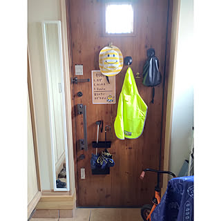 空間の使い方がポイント！快適な玄関作りのための収納アイディア