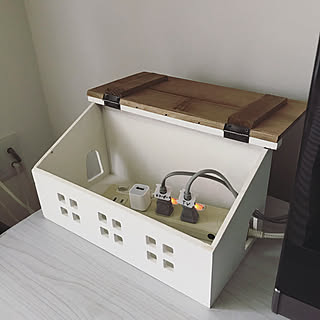 より使いやすくよりすっきりと☆コンセント周りの一工夫