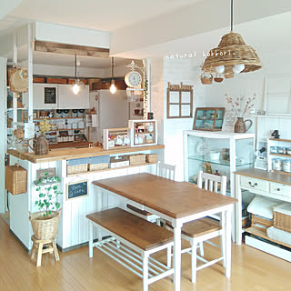 自然のゆったりした魅力が感じられる♡木が印象的なキッチン