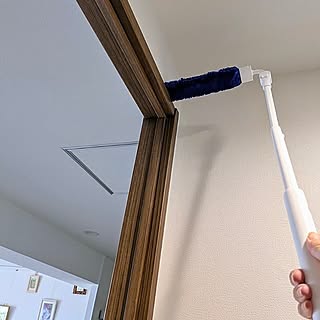 家中の高いところを攻略！便利アイテムを活用した高所掃除のコツ