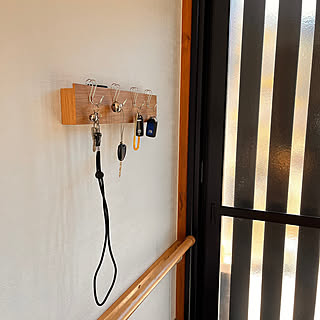 玄関で迷わない。鍵の置き場所をつくるアイデア集