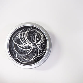 輪ゴムどうまとめていますか?みんなの収納アイデア10選