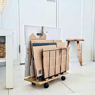 捨てる前の段ボールはこうして保管!参考にしたい収納アイデア集