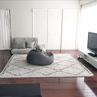 のんびりゆったりくつろげるお部屋に！無印良品の「体にフィットするソファ」のあるお部屋