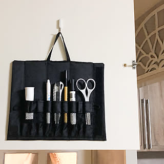 さまざまな収納に万能なポーチ！幅広いシーンでの活用方法をご紹介