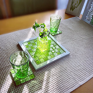 プチDIYで暮らしにアクセントを！ダイソーのガラスタイルを使ったDIYアイデア実例集