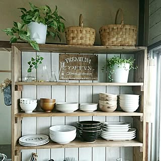 収納棚のDIYに挑戦☆気持ちのよい収納を手作りの棚で実現