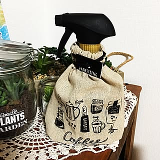 着せ替えるだけ！Miyuさんの、生活感をOFFするスプレーボトルアレンジ術 ［連載: 10分でできる100均リメイク］