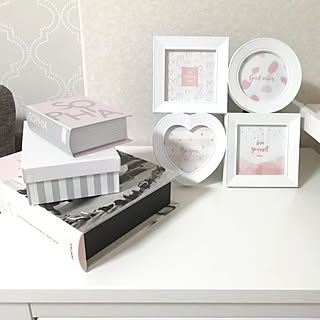 種類豊富で選べないかも♡ダイソーフォトフレームを使ったインテリア