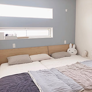 どんな部屋にもなじむシンプルさが魅力！快眠できそうな無印良品のベッド