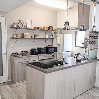 「自分の定番を極めた、アンティークシャビーなオープンキッチン」 by chizuさん