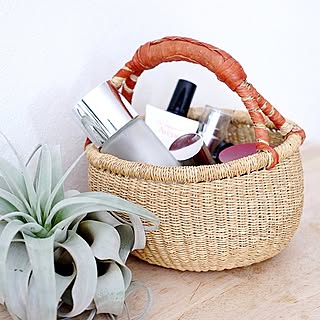 インテリア性と使い勝手を両立したい方に。参考にしたいスキンケア用品の収納アイデア集