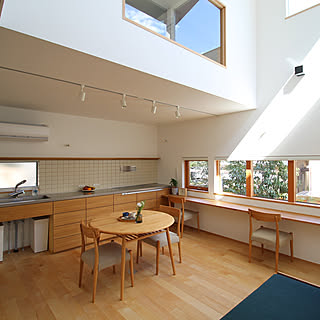 「フラットにするりと溶け込む、シンプルを極めたナチュラルキッチン」 by kumako.ieさん