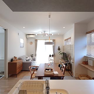 【RoomClipが選んだ厳選3選】「縦長のお部屋レイアウト」がテーマの素敵な投稿実例