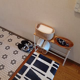 すっきりとスマートな空間づくりにおすすめ♪省スペースにおさまる山崎実業の玄関収納アイテム