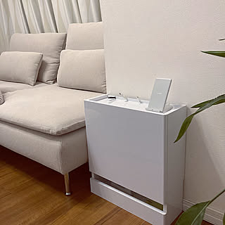 いつものリビングを使いやすく快適に。ソファ周りの収納実例6選