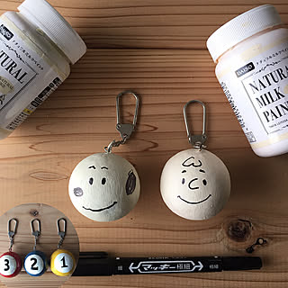 憧れのペイントリメイクも100均で気軽にチャレンジ♪ダイソーのミルクペイントを活用したDIY