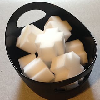 100均で発見!色や形の種類が豊富なおすすめスポンジ