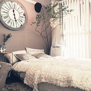 こだわり満載の落ち着く寝室。タイプ別の寝室コーディネート