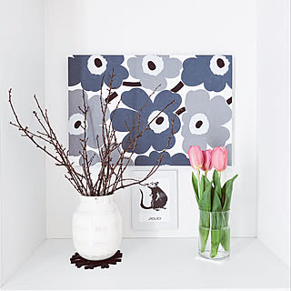 100均フラワーベースで叶える！心安らぐお花のある暮らし