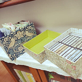 丈夫で扱いやすい人気の素材☆参考にしたいダンボールを使ったDIY作品