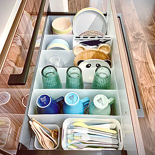 食事の支度も片付けも楽しくなる♪カップボードの使いやすい収納アイディア