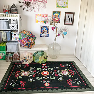 お部屋の印象が変わる！IKEAの個性豊かなラグを使ったお部屋の実例