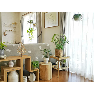 愛用ポイントはここ♡多用途に使えるIKEAのサイドテーブル「NESNA」