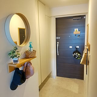 【RoomClipが選んだ厳選3選】「フックを活用したアイデア」がテーマの素敵な投稿実例