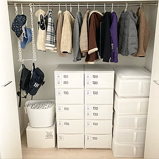 プチプラで使いやすさUP！クローゼット収納を改善する100均グッズ